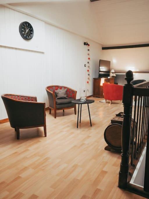 Appartement Avec Patio Saint Anne-dʼAuray Esterno foto